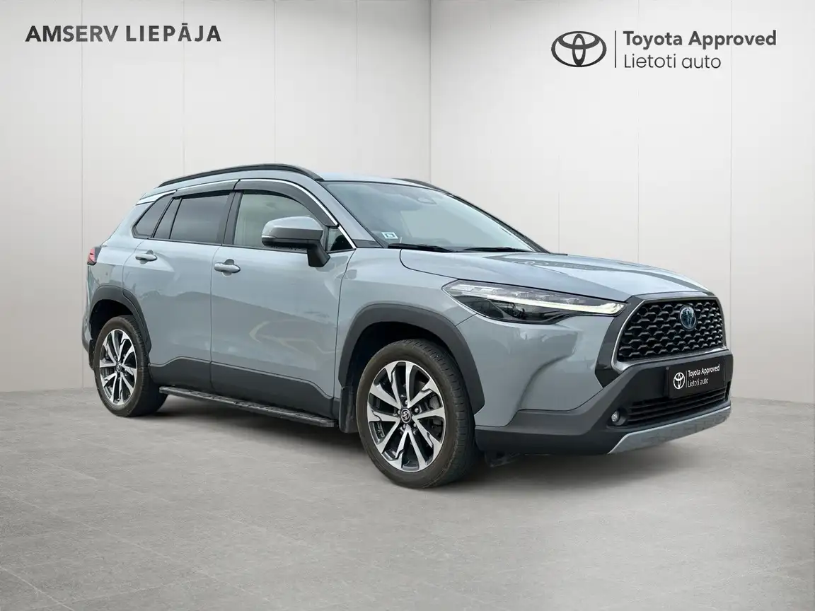 TOYOTA COROLLA CROSS