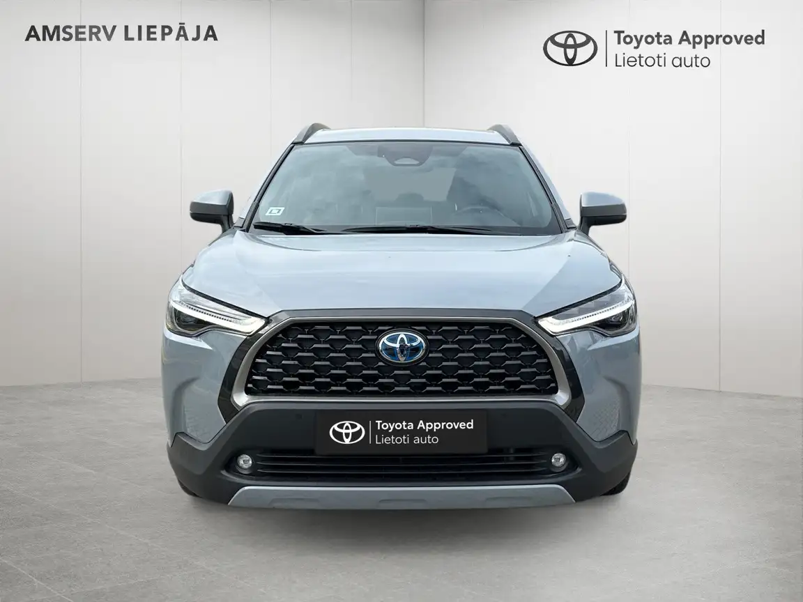 TOYOTA COROLLA CROSS