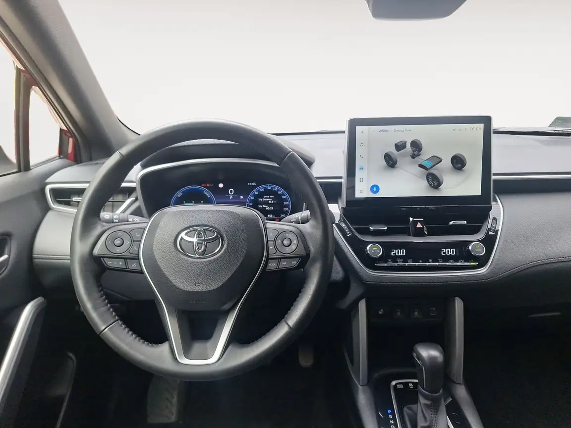 TOYOTA COROLLA CROSS