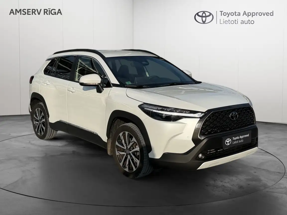 TOYOTA COROLLA CROSS