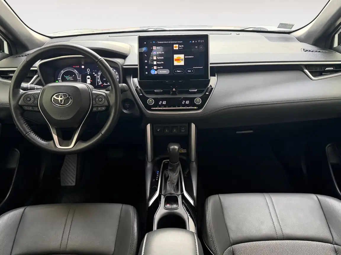 TOYOTA COROLLA CROSS