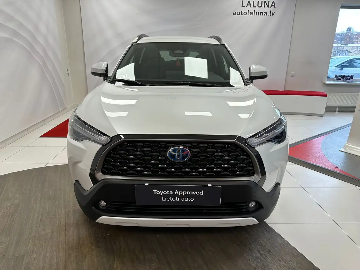 TOYOTA COROLLA CROSS