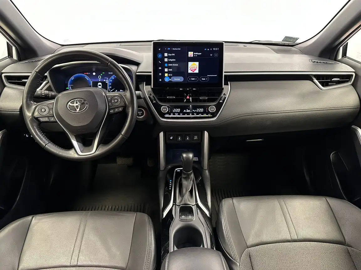 TOYOTA COROLLA CROSS