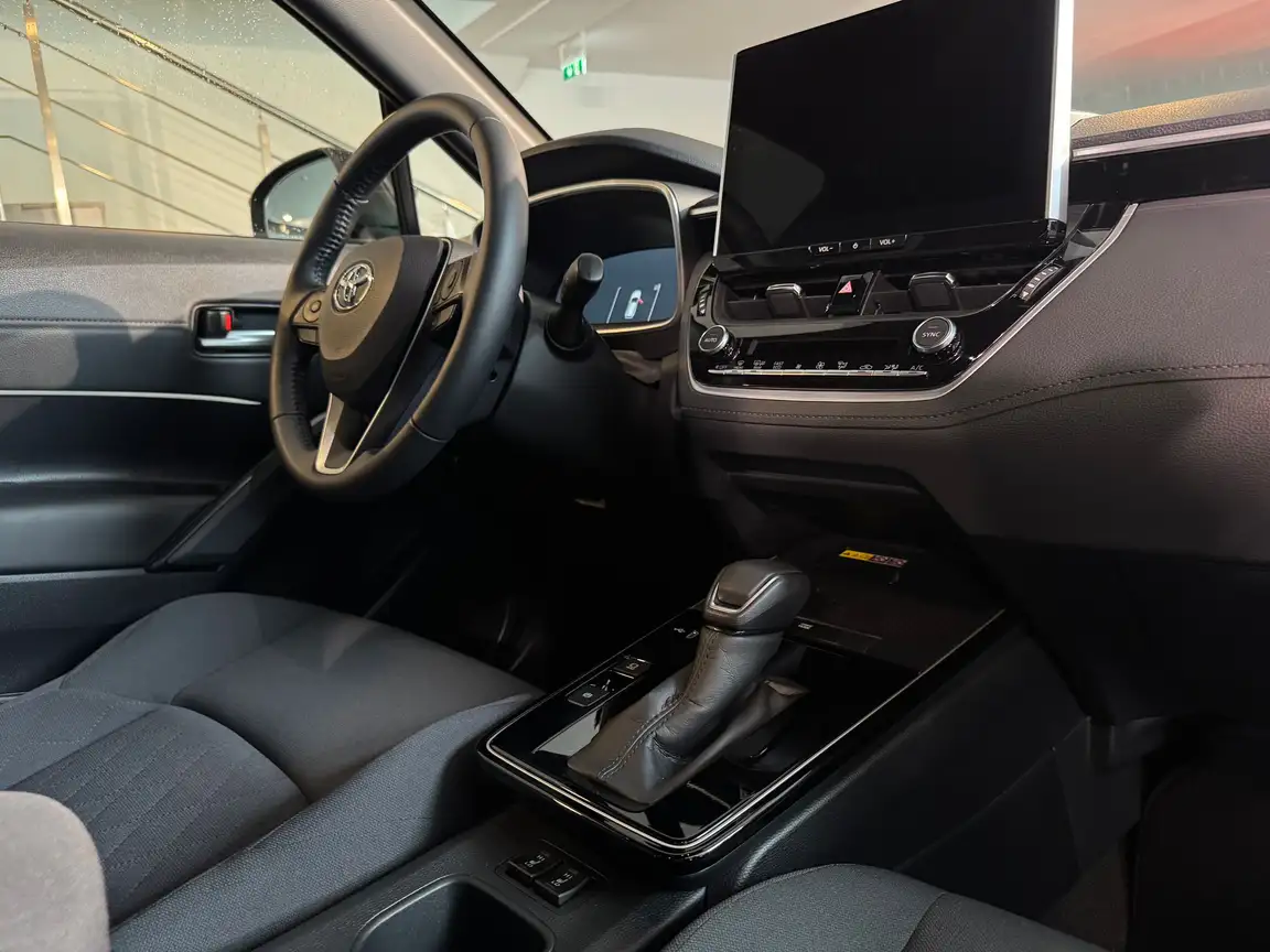 TOYOTA COROLLA CROSS