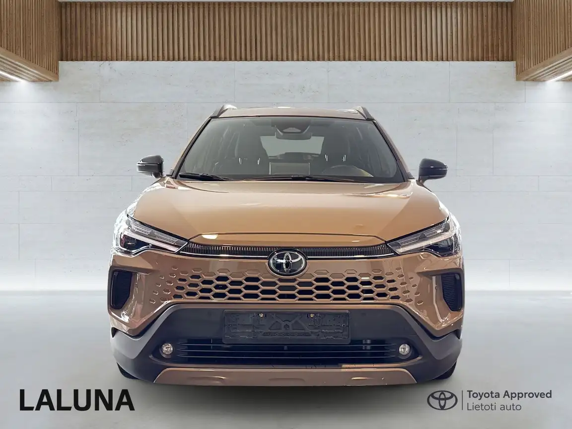 TOYOTA COROLLA CROSS
