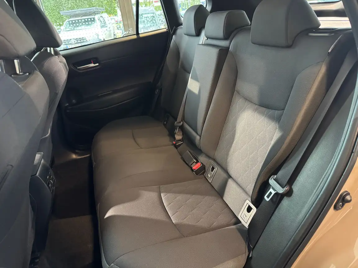 TOYOTA COROLLA CROSS