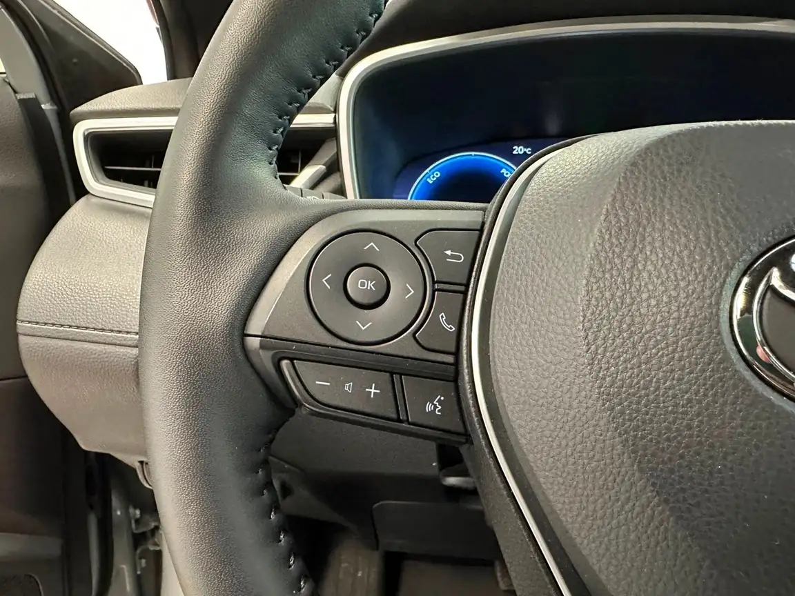 TOYOTA COROLLA CROSS