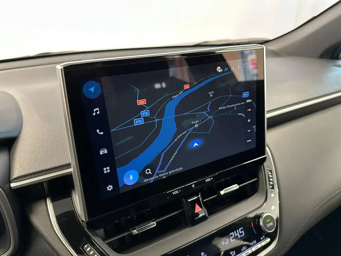 TOYOTA COROLLA CROSS