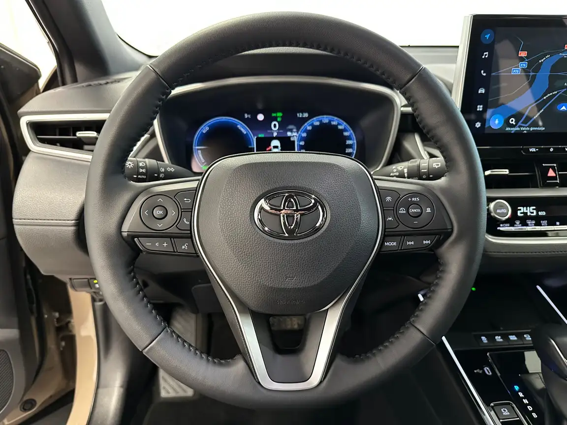 TOYOTA COROLLA CROSS