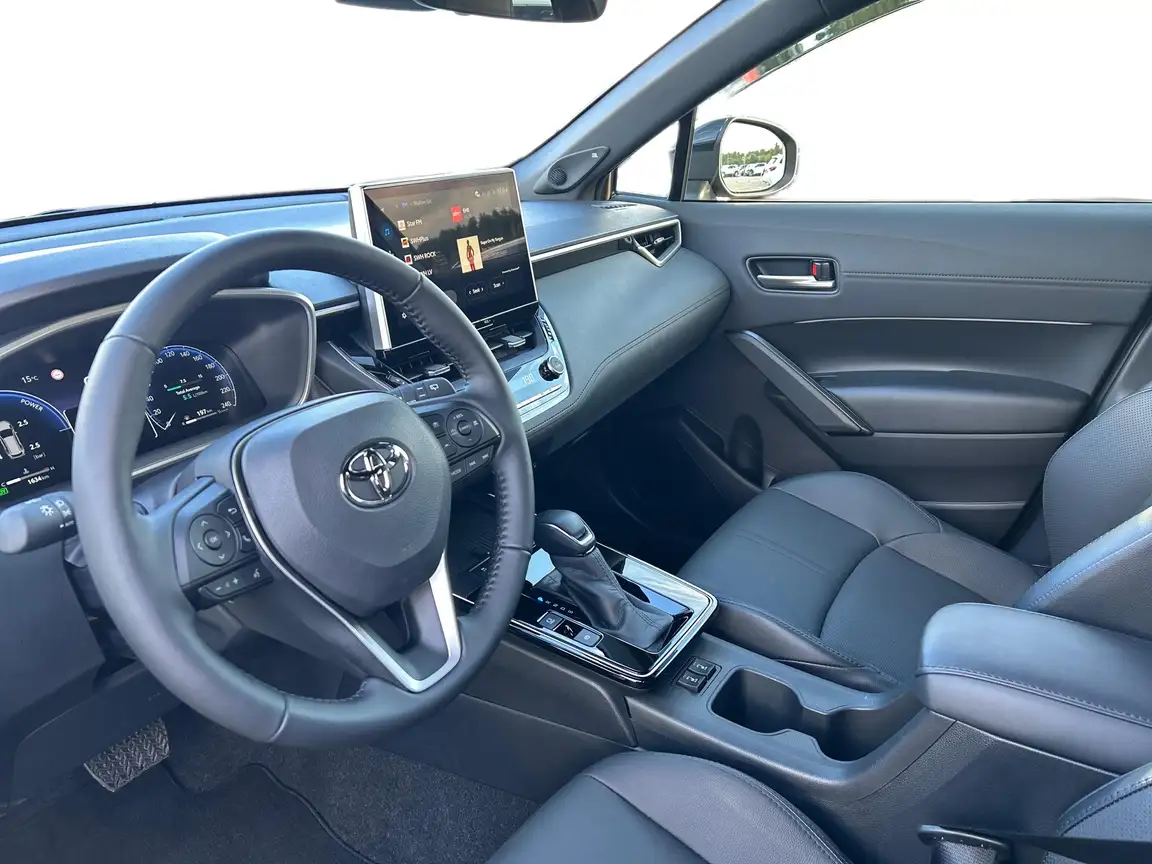 TOYOTA COROLLA CROSS