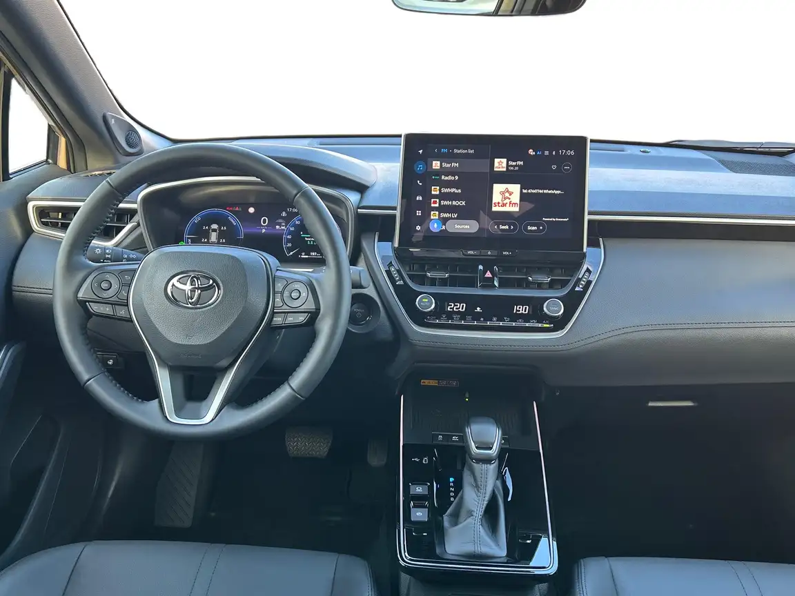 TOYOTA COROLLA CROSS
