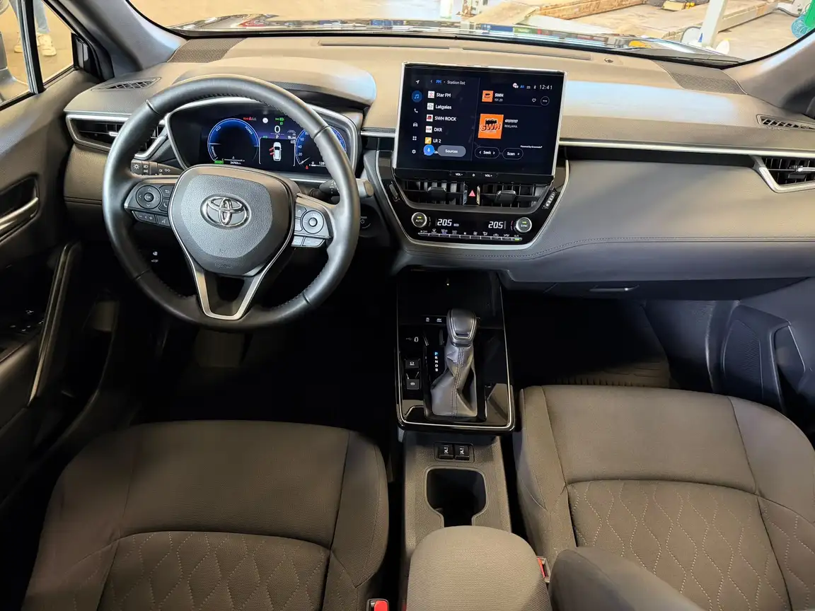TOYOTA COROLLA CROSS