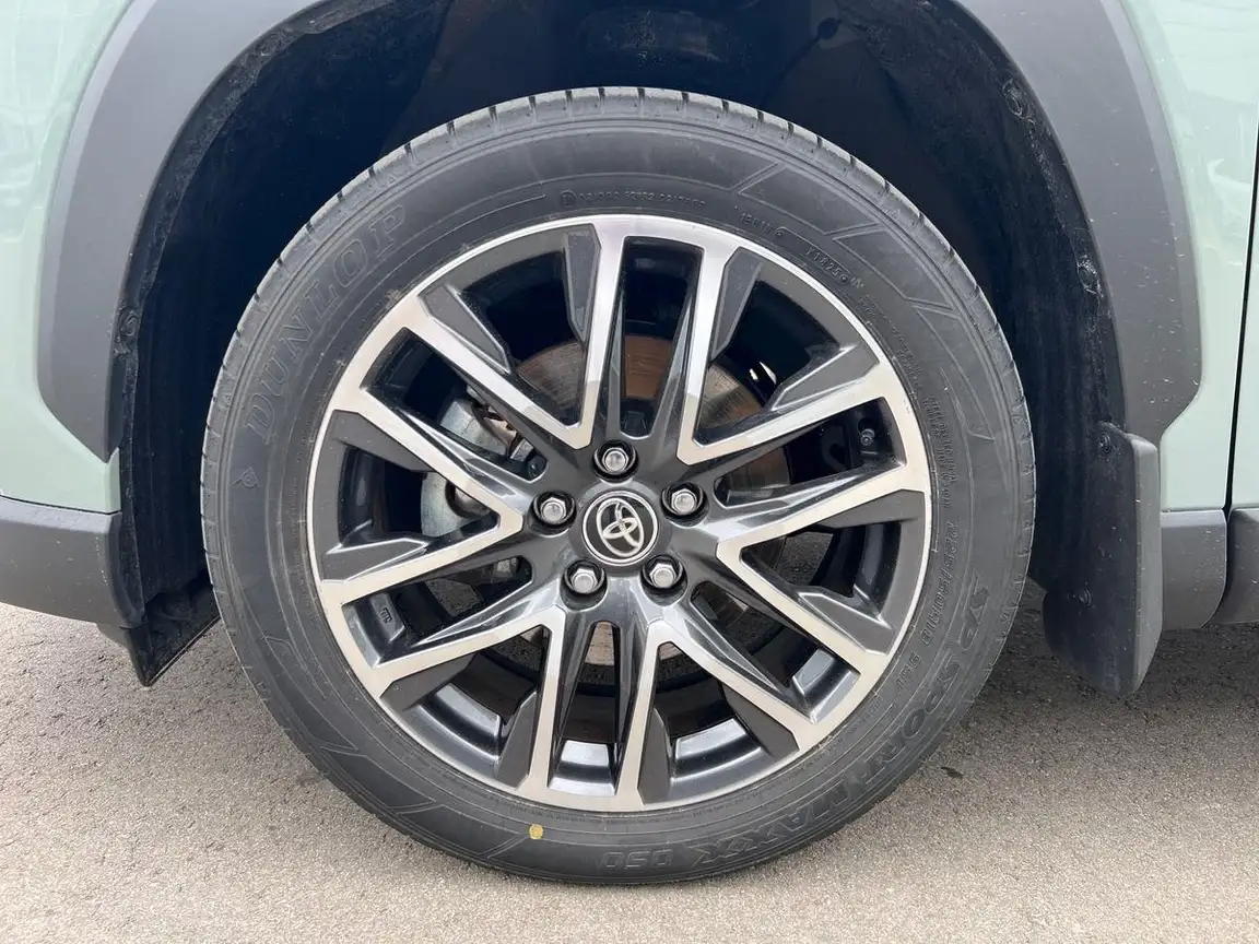 TOYOTA COROLLA CROSS