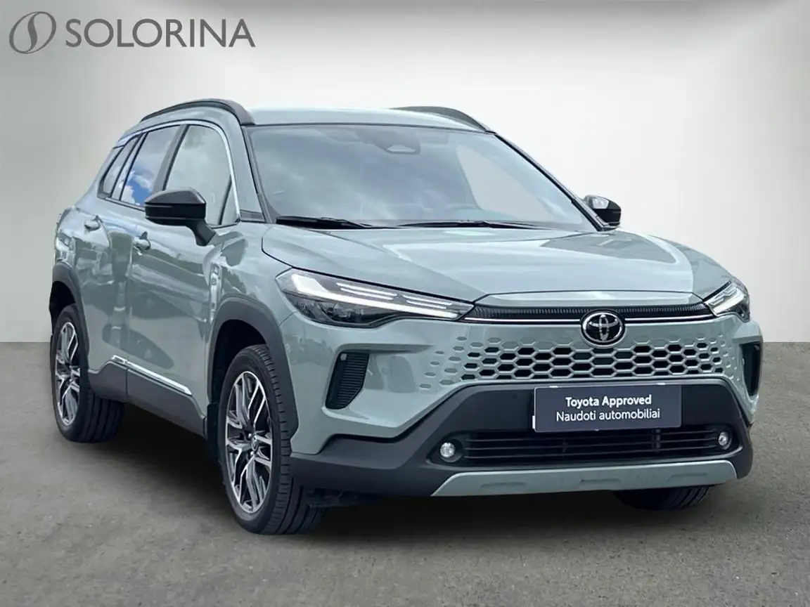 TOYOTA COROLLA CROSS