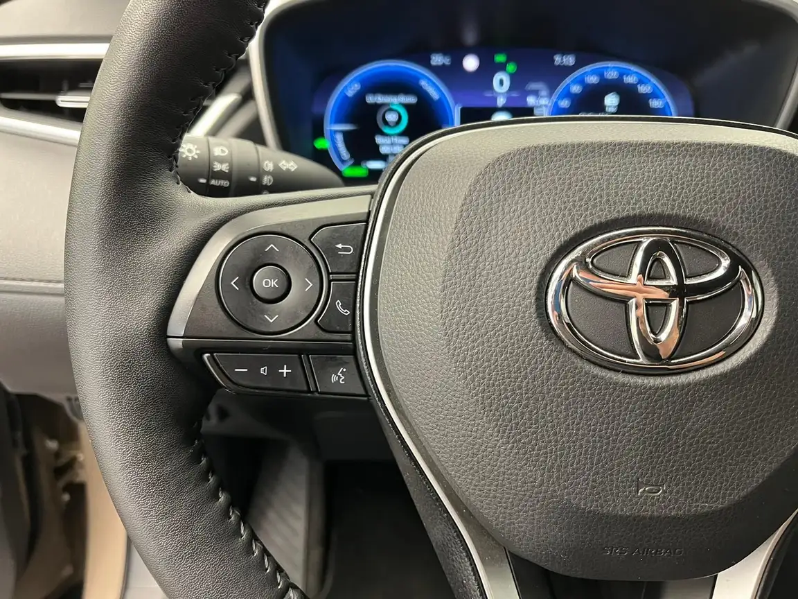 TOYOTA COROLLA CROSS