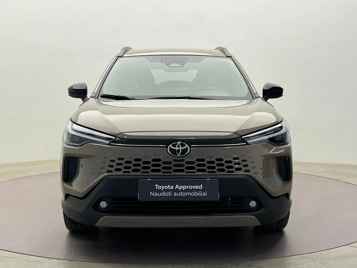 TOYOTA COROLLA CROSS