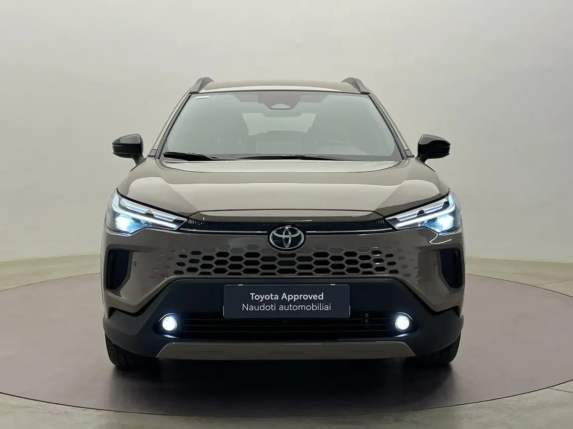 TOYOTA COROLLA CROSS