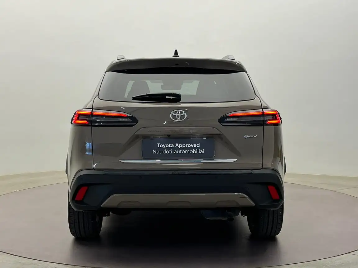 TOYOTA COROLLA CROSS