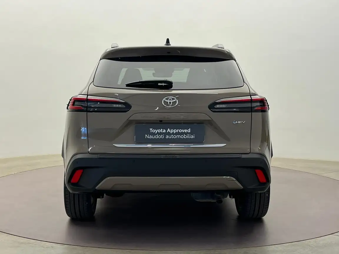 TOYOTA COROLLA CROSS