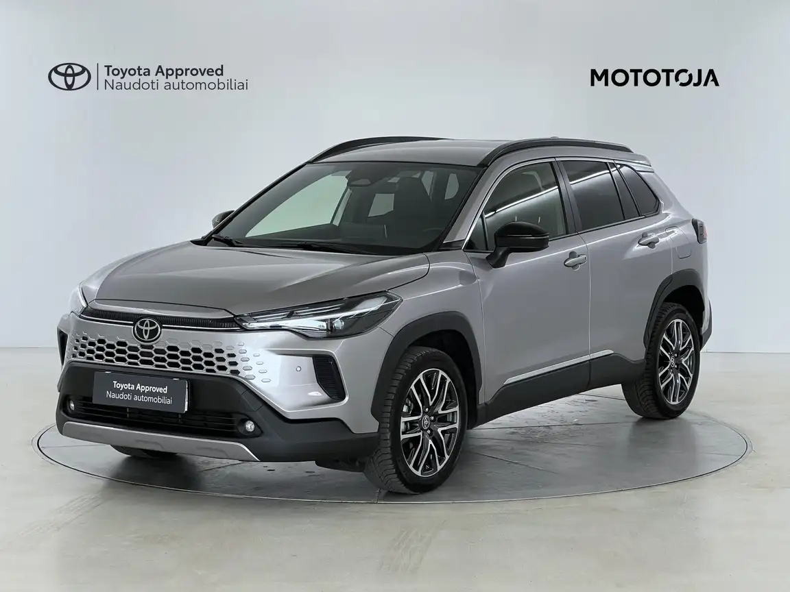 TOYOTA COROLLA CROSS