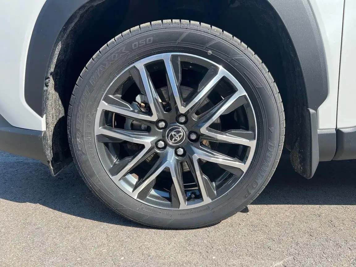 TOYOTA COROLLA CROSS