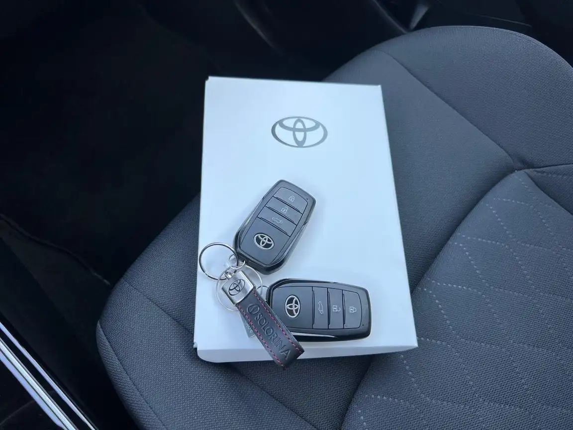 TOYOTA COROLLA CROSS
