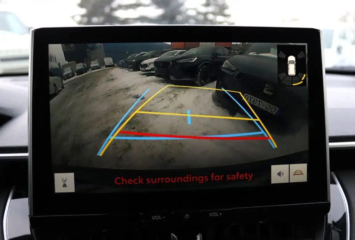 TOYOTA COROLLA CROSS