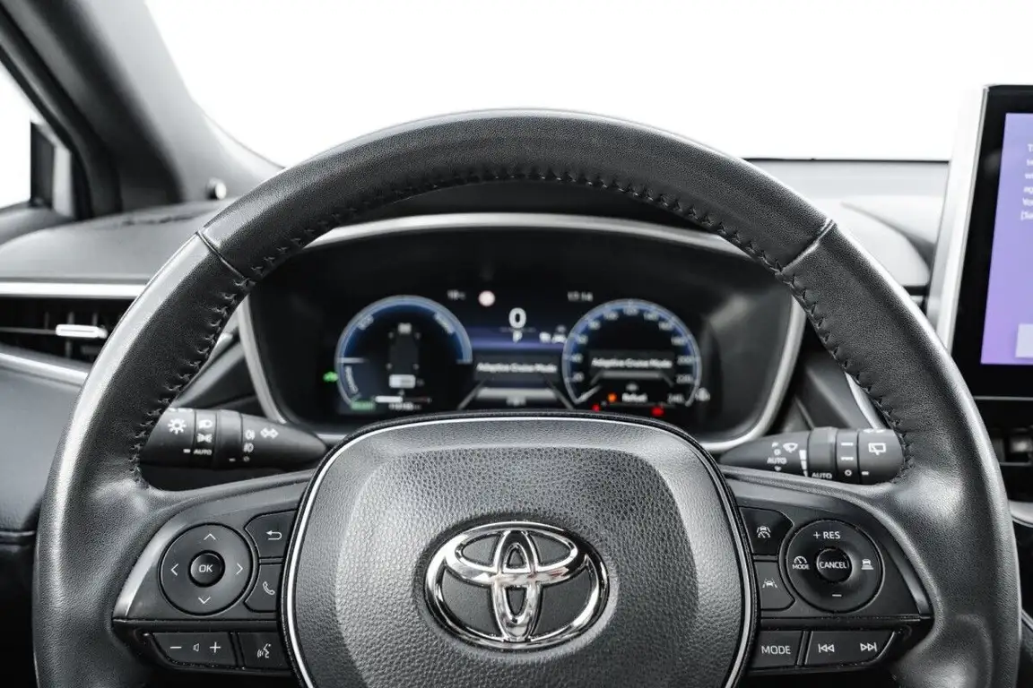 TOYOTA COROLLA CROSS