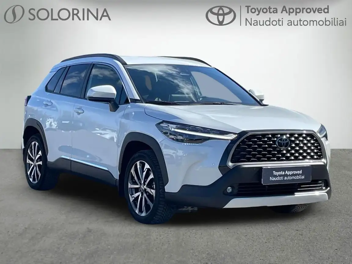 TOYOTA COROLLA CROSS