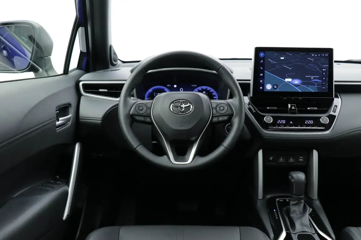 TOYOTA COROLLA CROSS