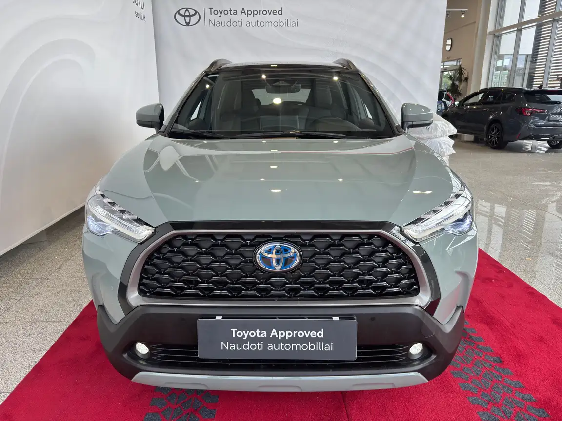TOYOTA COROLLA CROSS