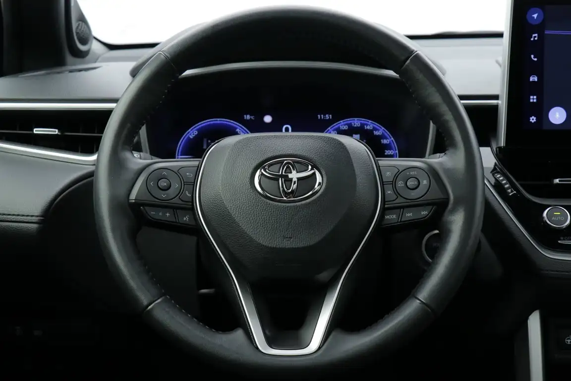 TOYOTA COROLLA CROSS