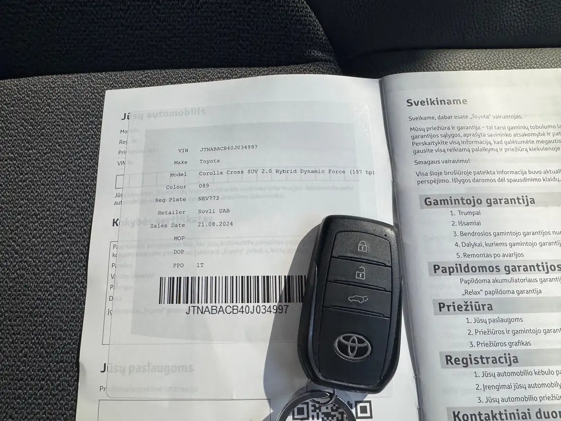 TOYOTA COROLLA CROSS