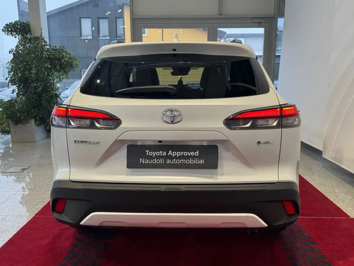 TOYOTA COROLLA CROSS