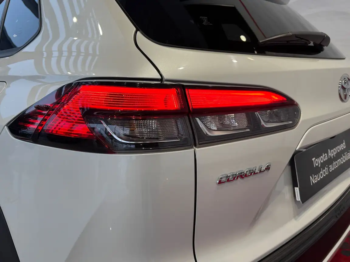 TOYOTA COROLLA CROSS