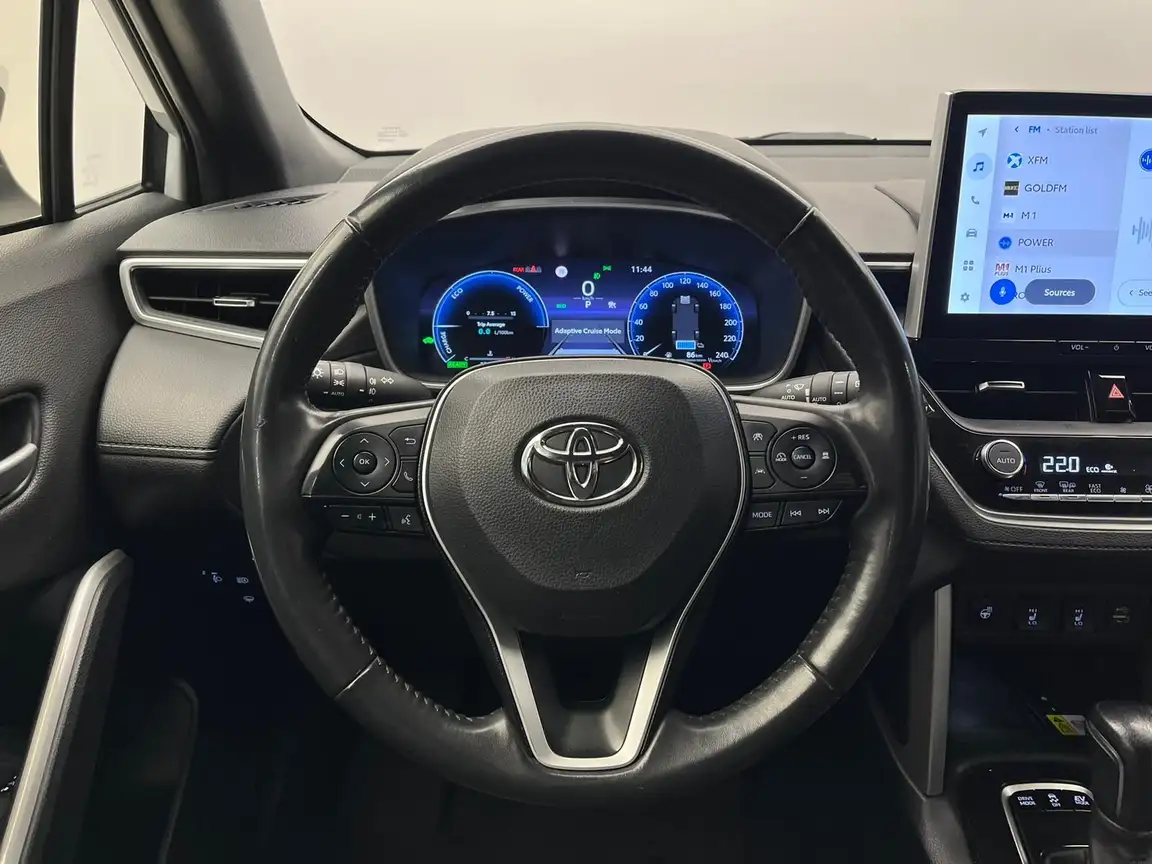 TOYOTA COROLLA CROSS