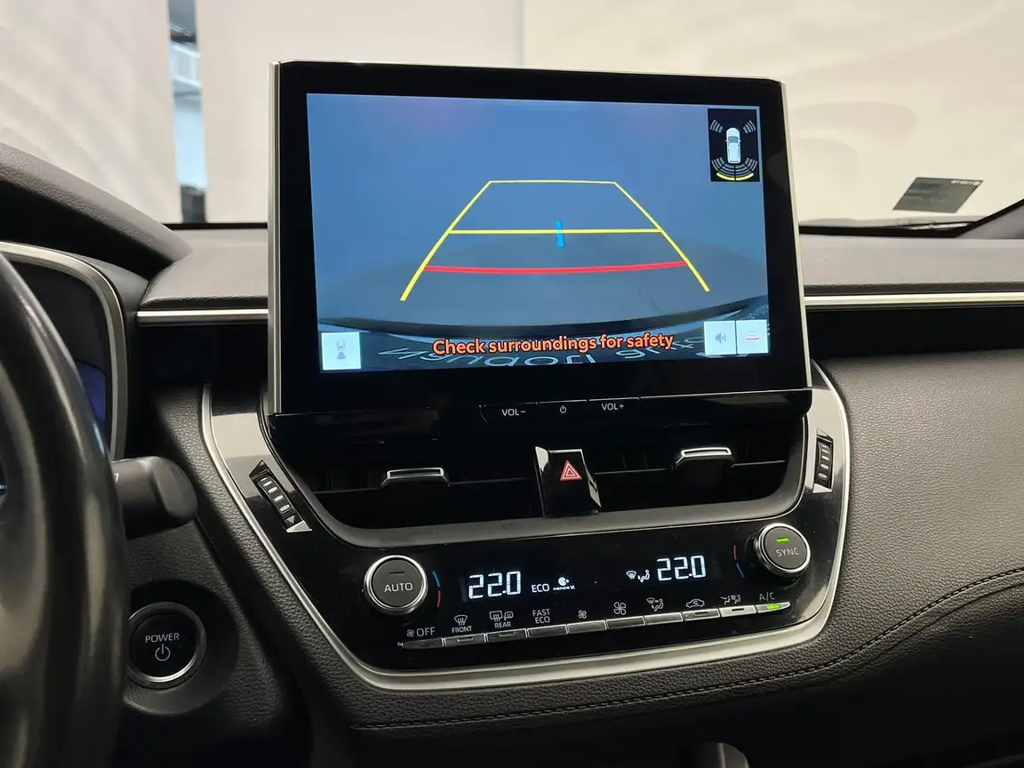 TOYOTA COROLLA CROSS