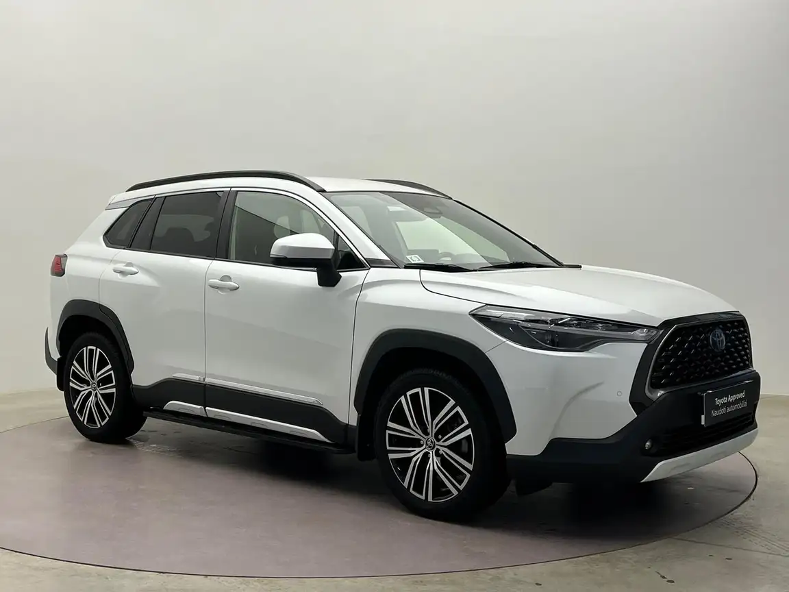 TOYOTA COROLLA CROSS