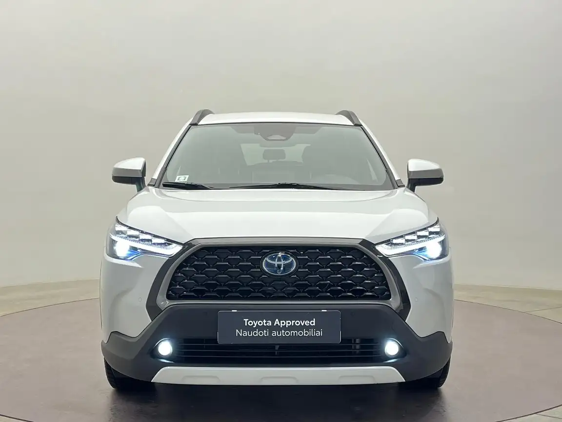 TOYOTA COROLLA CROSS
