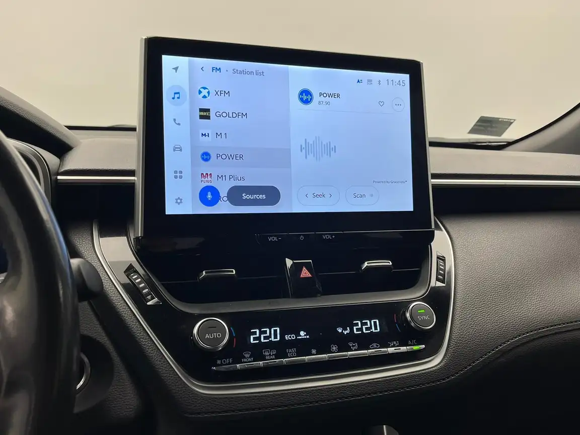 TOYOTA COROLLA CROSS