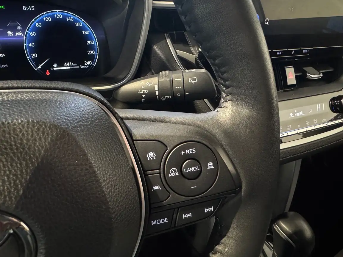 TOYOTA COROLLA CROSS