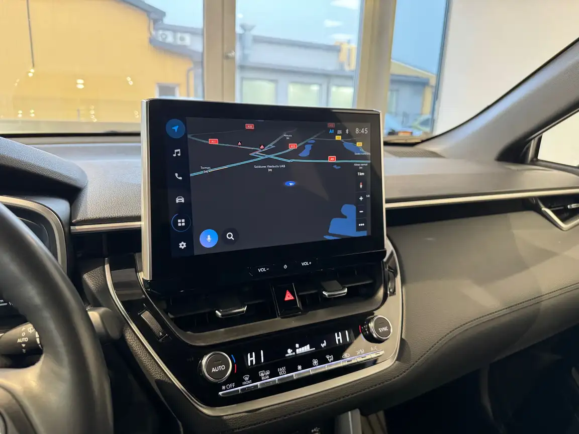 TOYOTA COROLLA CROSS