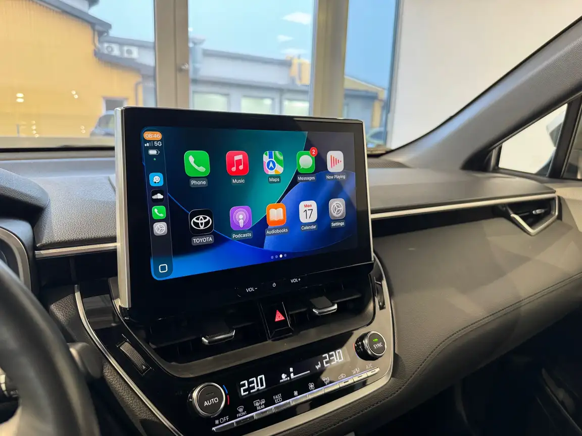 TOYOTA COROLLA CROSS