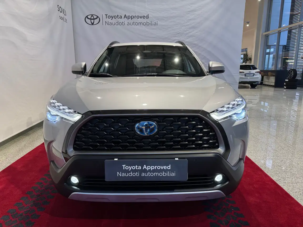 TOYOTA COROLLA CROSS