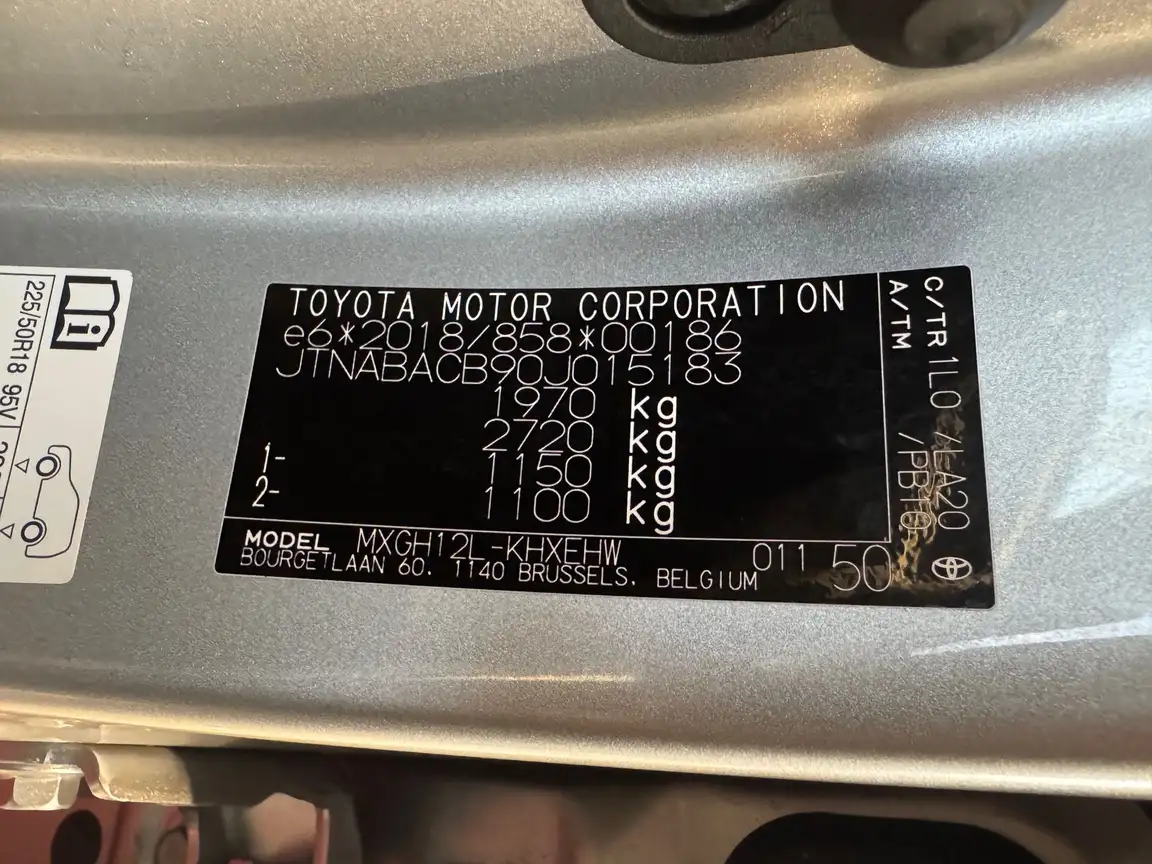 TOYOTA COROLLA CROSS