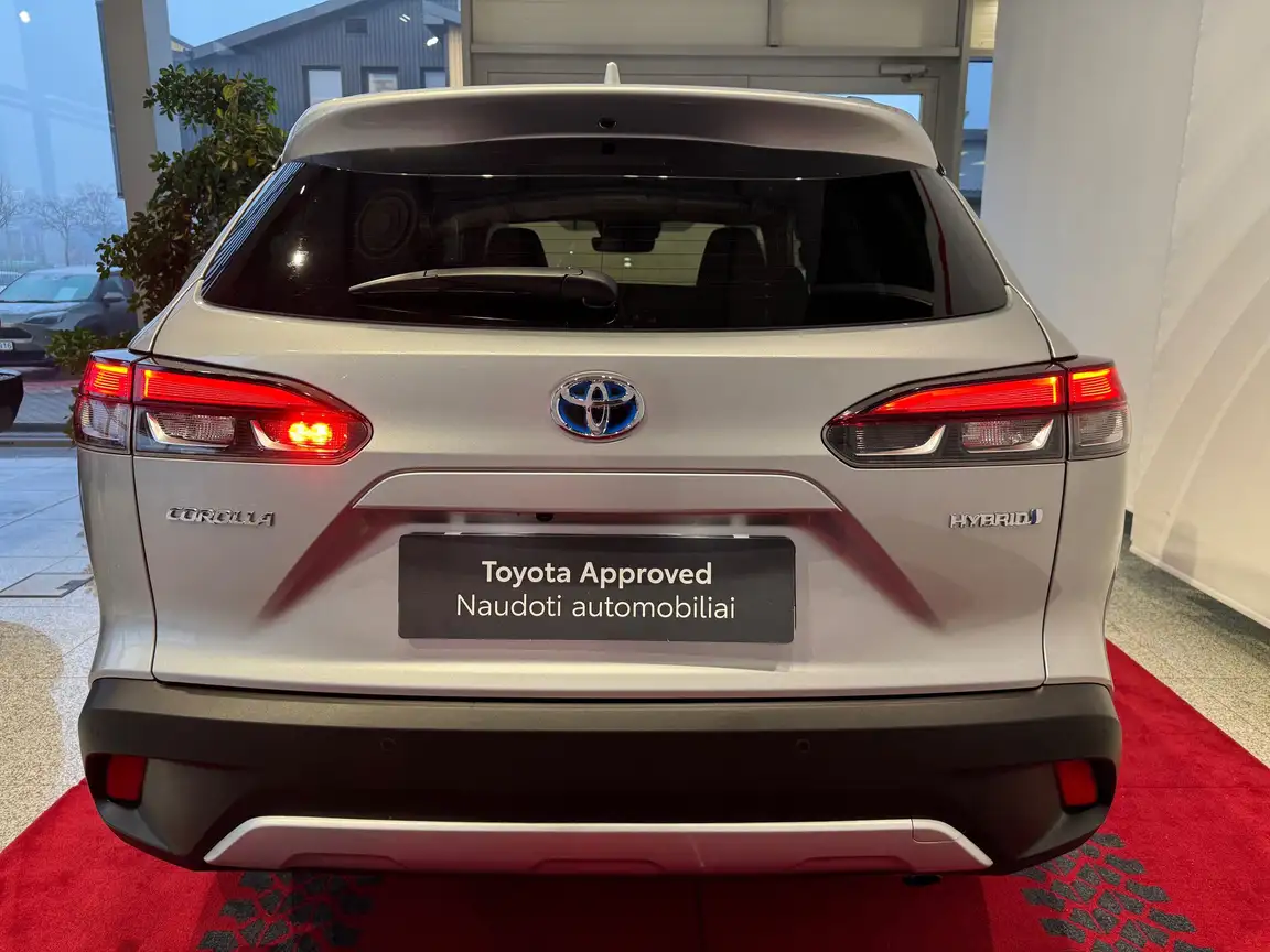 TOYOTA COROLLA CROSS