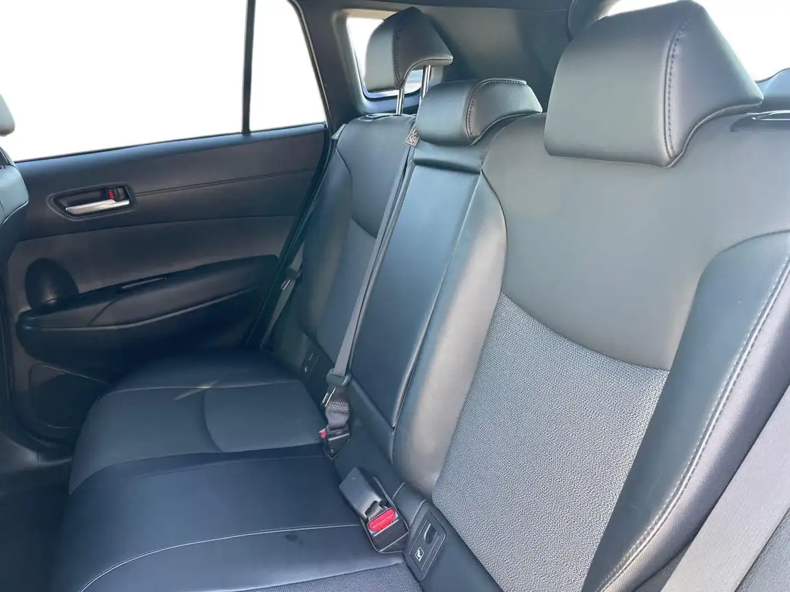 TOYOTA COROLLA CROSS