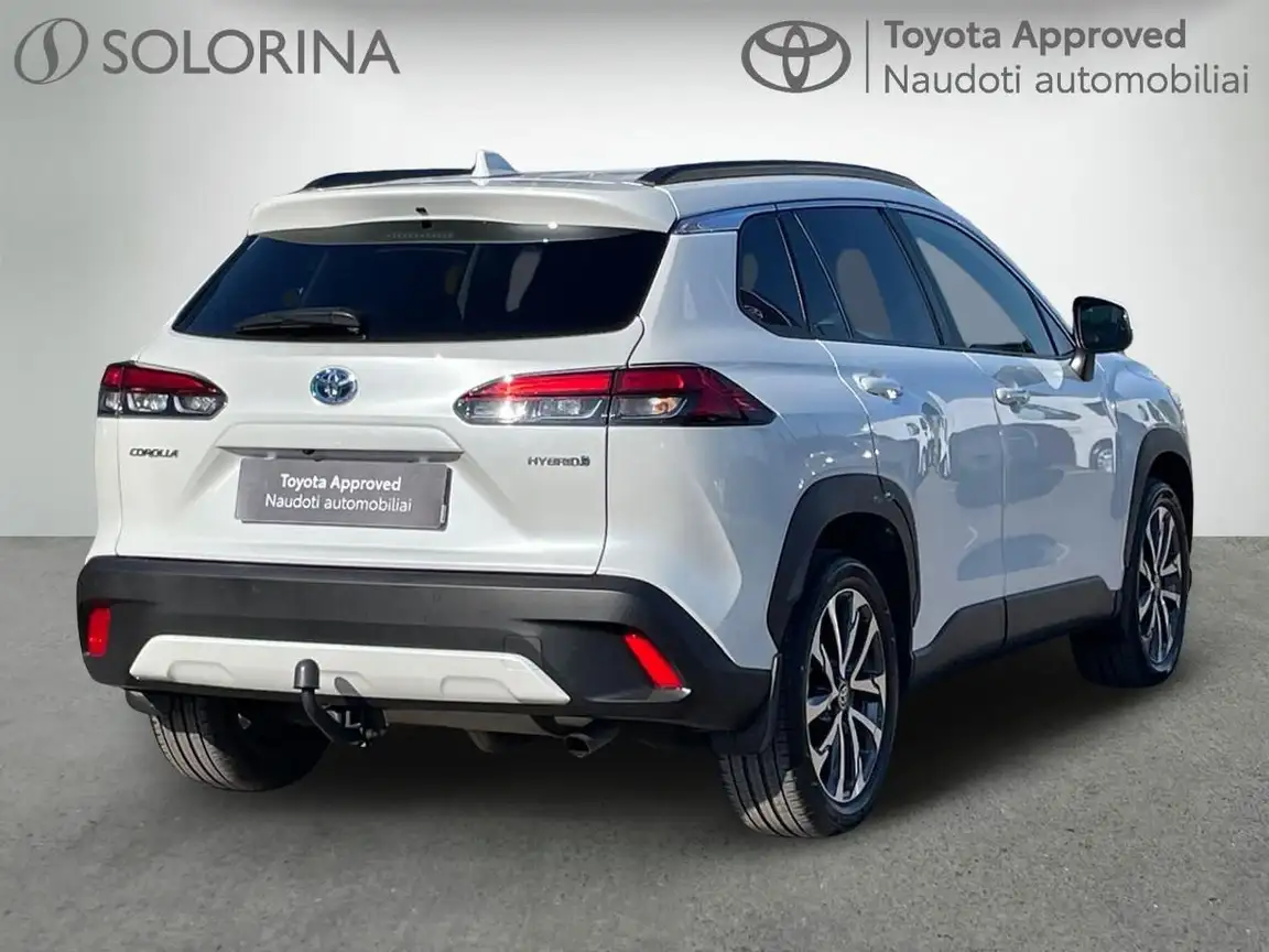 TOYOTA COROLLA CROSS