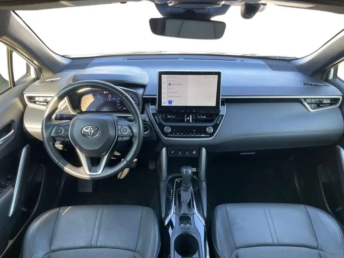 TOYOTA COROLLA CROSS