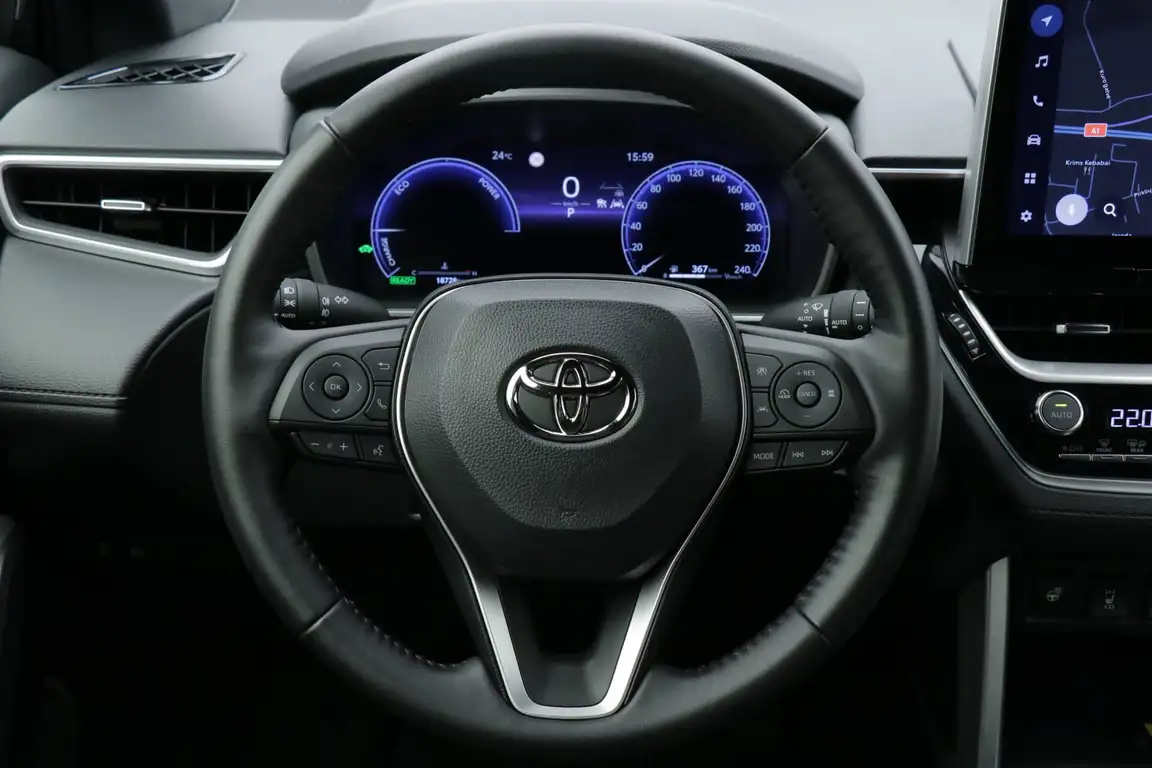 TOYOTA COROLLA CROSS